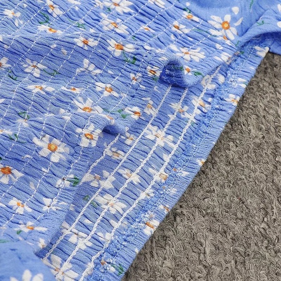 Off-Shoulder Floral Midi Dress - Picture 13 of 15